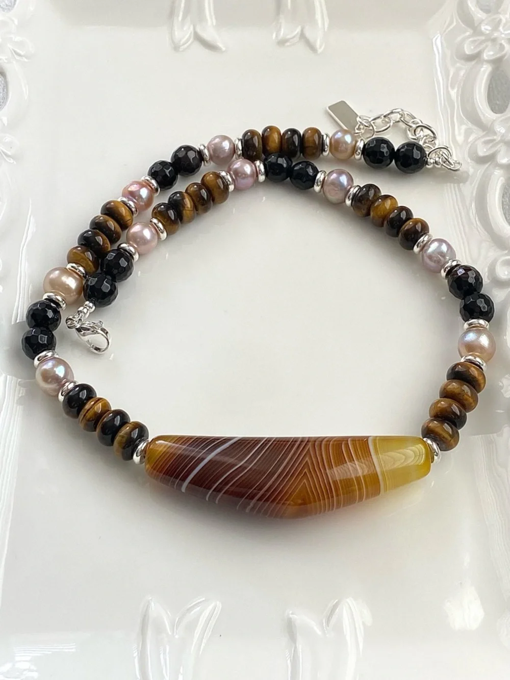 GP58-Handmade Agate, Tiger’s Eye, Onyx And Freshwater Pearl Necklace - Picture 3 of 15